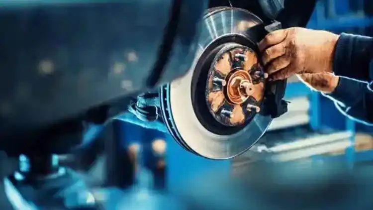 When Is Dealer Servicing the Best Choice?